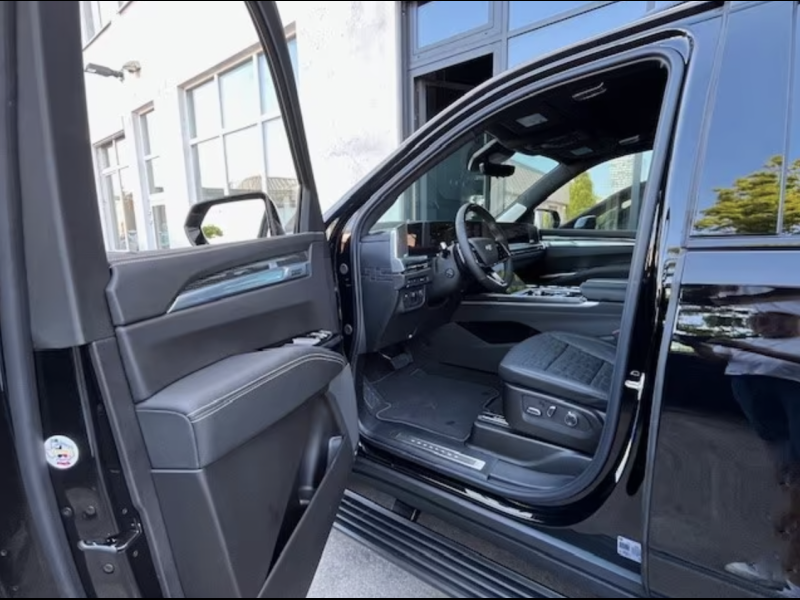 Cadillac Escalade V-Series бензин 2025 id-1007015 Купить Cadillac Escalade V-Series бензин 2025 id-1007015 в Киеве, Фото №6