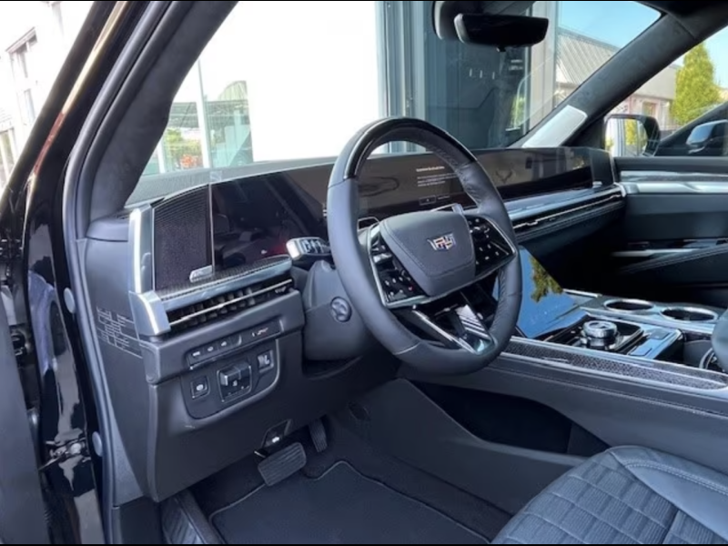 Купить Cadillac Escalade V-Series бензин 2026 id-1007015 в Киеве, Фото №5