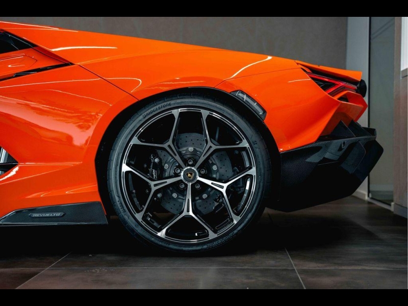 Купить Lamborghini Revuelto гибрид 2025 id-1007051 в Киеве, Фото №17