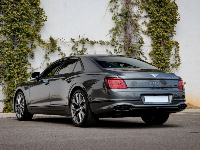 Bentley Flying Spur гибрид 2025 id-1007062 Купить Bentley Flying Spur гибрид 2025 id-1007062 в Киеве, Фото №3