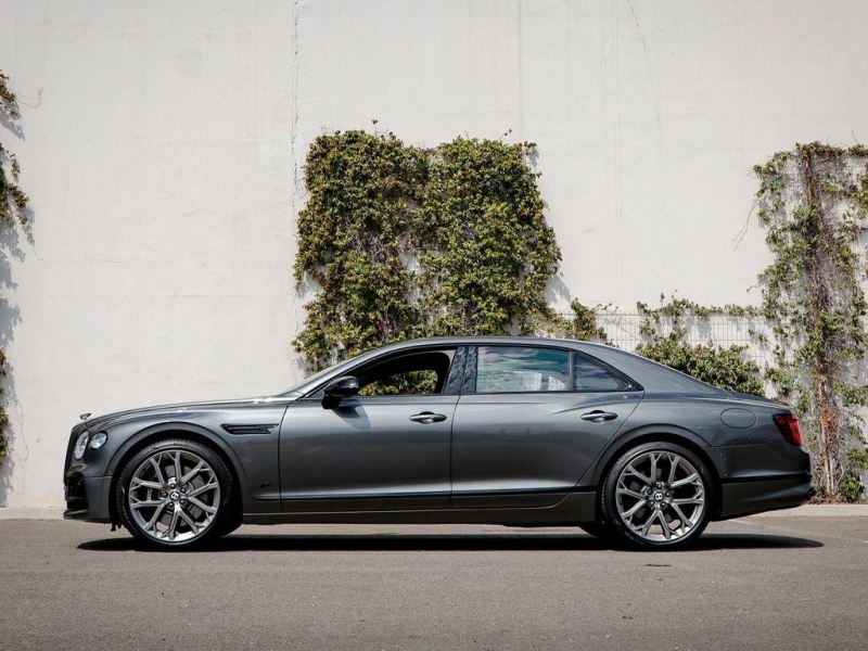 Bentley Flying Spur гибрид 2025 id-1007062 Купить Bentley Flying Spur гибрид 2025 id-1007062 в Киеве, Фото №6