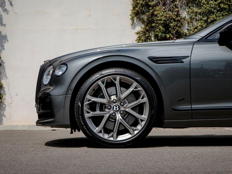 Bentley Flying Spur гибрид 2025 id-1007062 Купить Bentley Flying Spur гибрид 2025 id-1007062 в Киеве, Фото №14