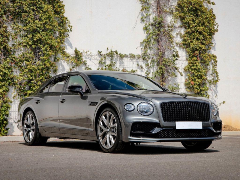 Bentley Flying Spur гибрид 2025 id-1007062 Купить Bentley Flying Spur гибрид 2025 id-1007062 в Киеве, Фото №1