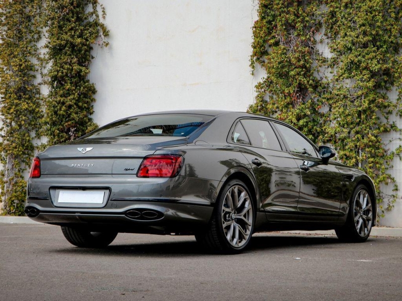 Bentley Flying Spur гибрид 2025 id-1007062 Купить Bentley Flying Spur гибрид 2025 id-1007062 в Киеве, Фото №4