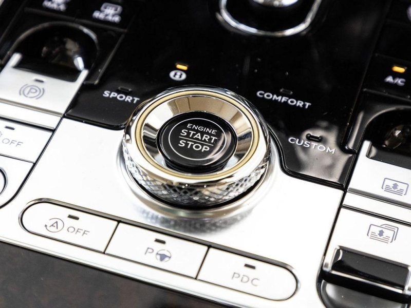 Купить Bentley Flying Spur Azure бензин 2025 id-1007061 в Киеве, Фото №13