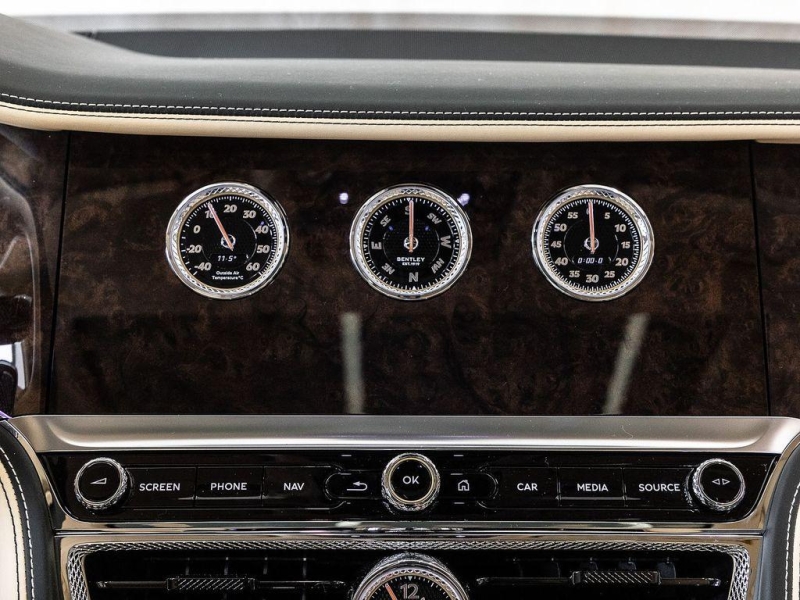 Купить Bentley Flying Spur Azure бензин 2025 id-1007061 в Киеве, Фото №14