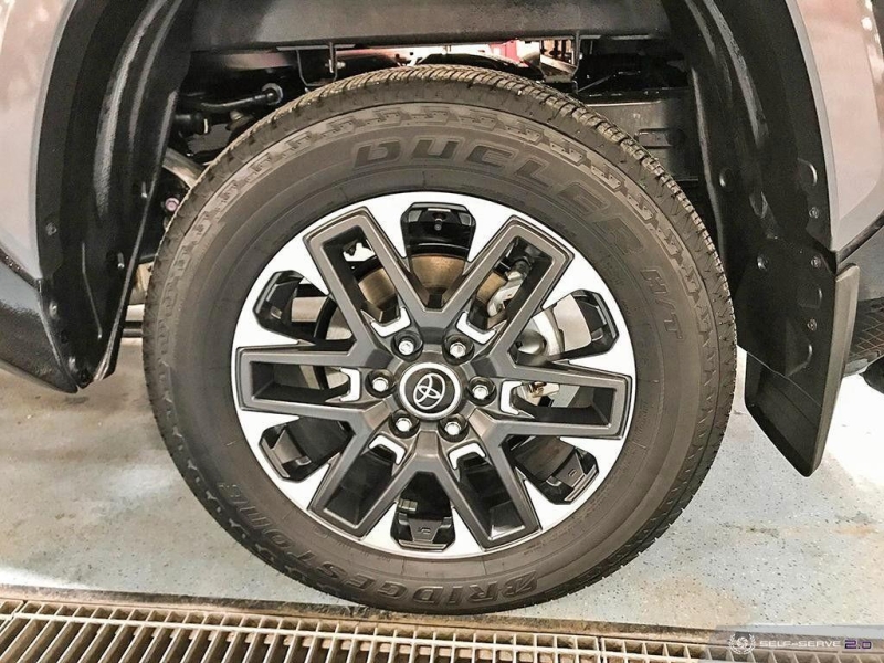 Купить Toyota Tundra Platinum гибрид 2026 id-1007076 в Киеве, Фото №10