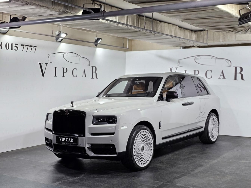 Rolls-Royce Cullinan бензин 2019 id-1007112 Купить Rolls-Royce Cullinan бензин 2019 id-1007112 в Киеве, Фото №3