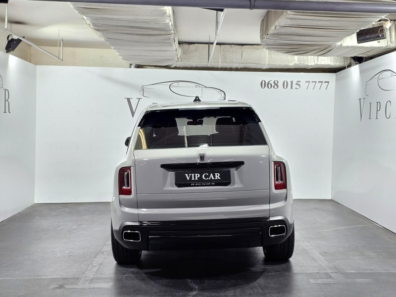Rolls-Royce Cullinan бензин 2019 id-1007112 Купить Rolls-Royce Cullinan бензин 2019 id-1007112 в Киеве, Фото №8