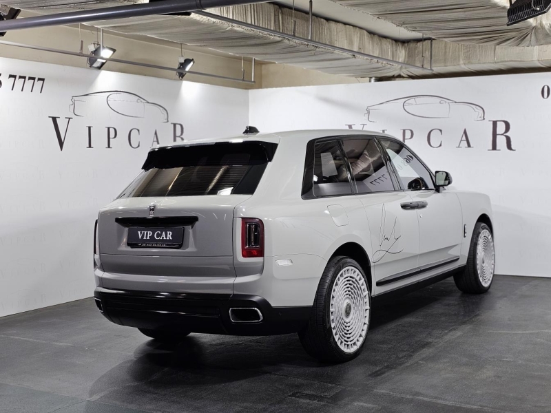 Rolls-Royce Cullinan бензин 2019 id-1007112 Купить Rolls-Royce Cullinan бензин 2019 id-1007112 в Киеве, Фото №9