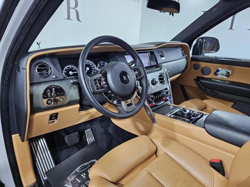 Rolls-Royce Cullinan бензин 2019 id-1007112 Купить Rolls-Royce Cullinan бензин 2019 id-1007112 в Киеве, Фото №28