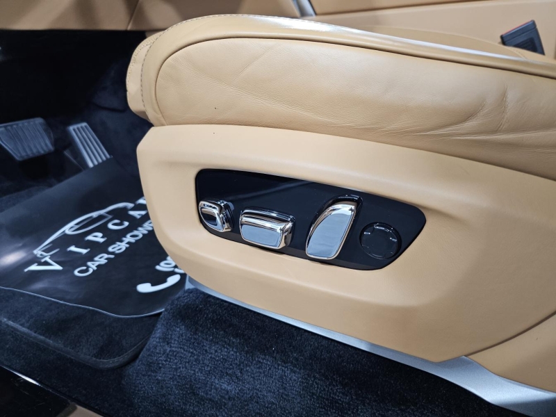 Rolls-Royce Cullinan бензин 2019 id-1007112 Купить Rolls-Royce Cullinan бензин 2019 id-1007112 в Киеве, Фото №30