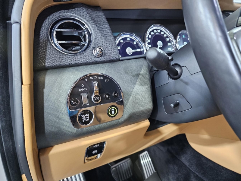 Rolls-Royce Cullinan бензин 2019 id-1007112 Купить Rolls-Royce Cullinan бензин 2019 id-1007112 в Киеве, Фото №31