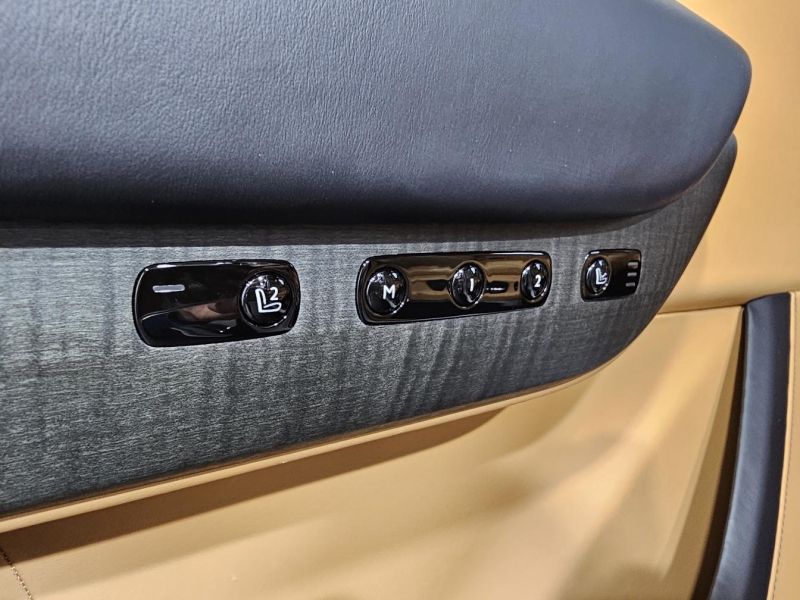 Rolls-Royce Cullinan бензин 2019 id-1007112 Купить Rolls-Royce Cullinan бензин 2019 id-1007112 в Киеве, Фото №33