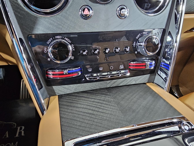 Rolls-Royce Cullinan бензин 2019 id-1007112 Купить Rolls-Royce Cullinan бензин 2019 id-1007112 в Киеве, Фото №36