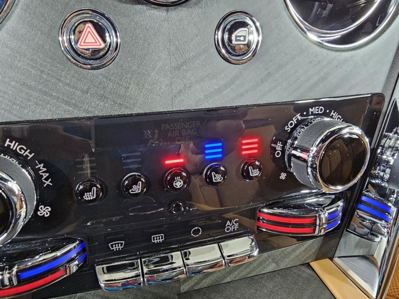 Rolls-Royce Cullinan бензин 2019 id-1007112 Купить Rolls-Royce Cullinan бензин 2019 id-1007112 в Киеве, Фото №37