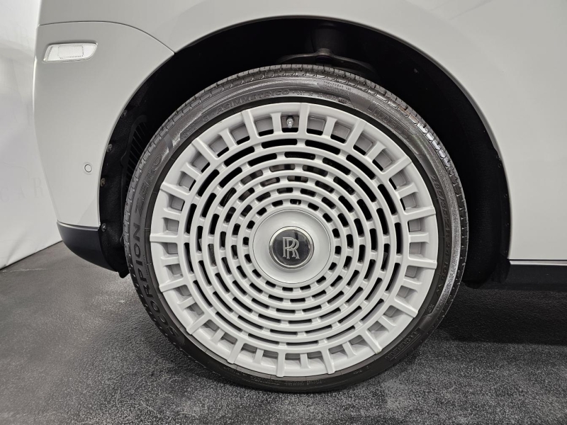 Rolls-Royce Cullinan бензин 2019 id-1007112 Купить Rolls-Royce Cullinan бензин 2019 id-1007112 в Киеве, Фото №53