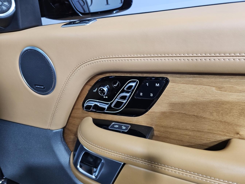 Land-Rover Range-Rover Autobiography дизель 2018 id-1007115 Купить Land-Rover Range-Rover Autobiography дизель 2018 id-1007115 в Киеве, Фото №24
