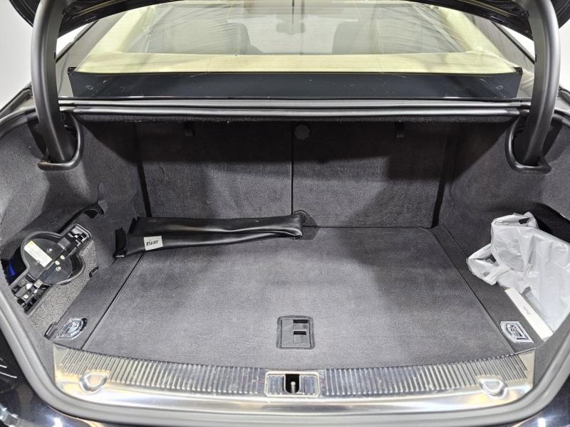 Audi A8 LONG бензин 2015 id-1007120 Купить Audi A8 LONG бензин 2015 id-1007120 в Киеве, Фото №12