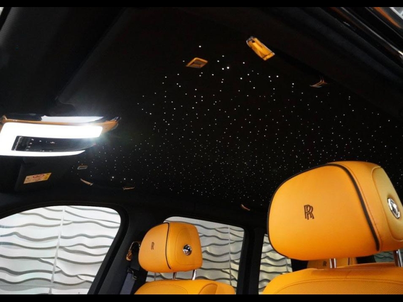 Rolls-Royce Cullinan Black Badge Series II бензин 2024 id-1007162 Купить Rolls-Royce Cullinan Black Badge Series II бензин 2024 id-1007162 в Киеве, Фото №8