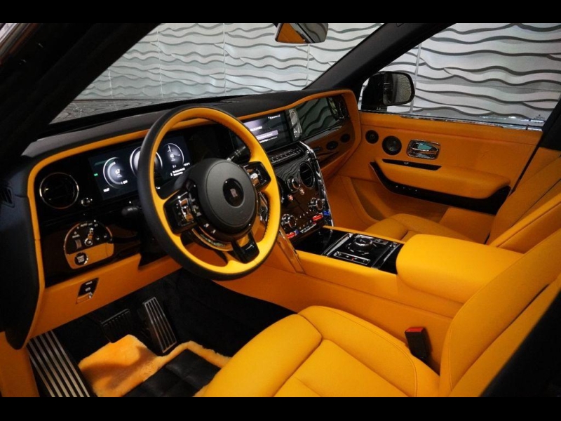 Rolls-Royce Cullinan Black Badge Series II бензин 2025 id-1007162 Купить Rolls-Royce Cullinan Black Badge Series II бензин 2025 id-1007162 в Киеве, Фото №12