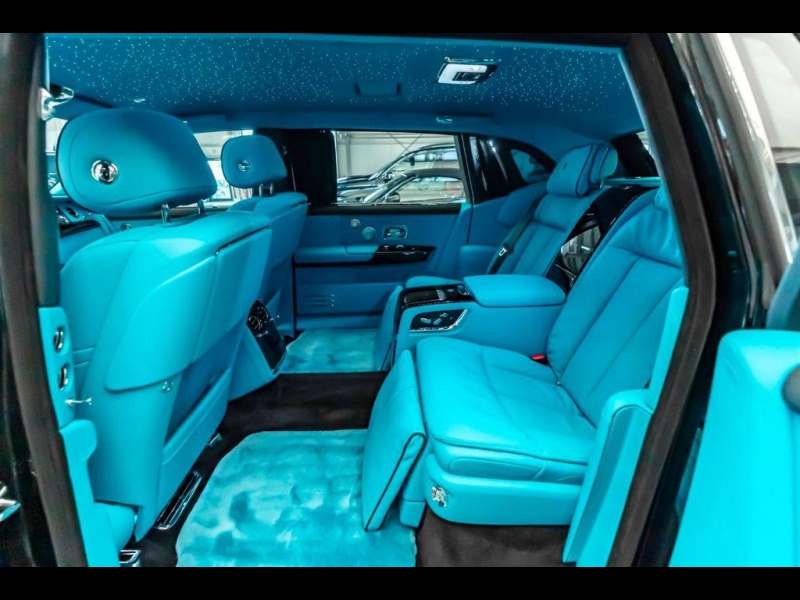 Rolls-Royce Phantom Extended Wheelbase бензин 2025 id-1007167 Купить Rolls-Royce Phantom Extended Wheelbase бензин 2025 id-1007167 в Киеве, Фото №12