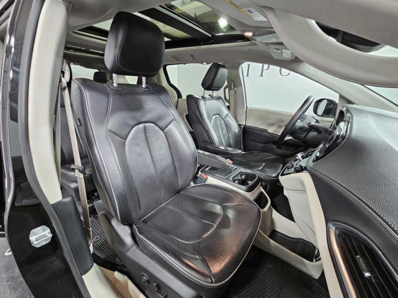 Chrysler Pacifica гибрид 2017 id-1007170 Купить Chrysler Pacifica гибрид 2017 id-1007170 в Киеве, Фото №5