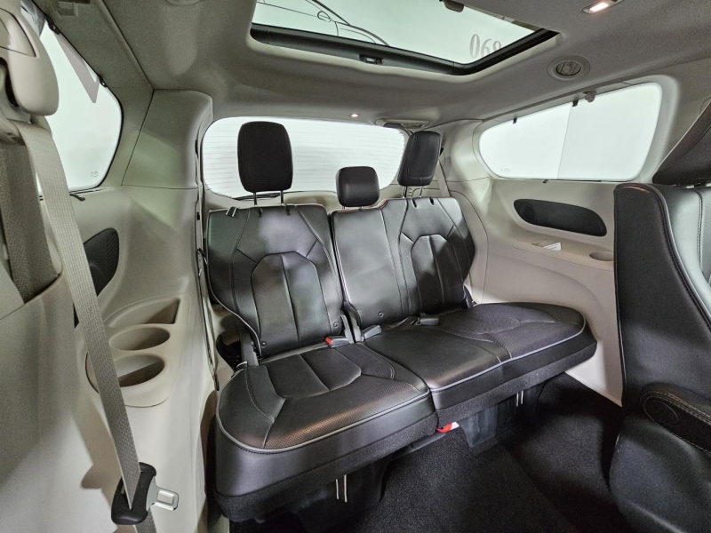 Chrysler Pacifica гибрид 2017 id-1007170 Купить Chrysler Pacifica гибрид 2017 id-1007170 в Киеве, Фото №7