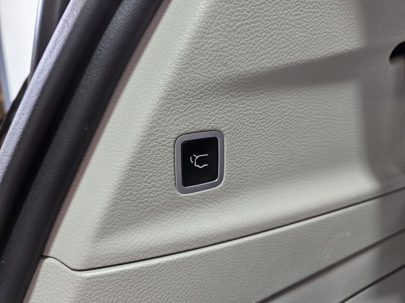 Chrysler Pacifica гибрид 2017 id-1007170 Купить Chrysler Pacifica гибрид 2017 id-1007170 в Киеве, Фото №17