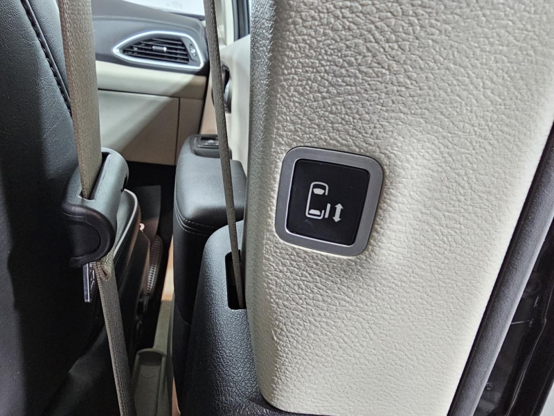 Chrysler Pacifica гибрид 2017 id-1007170 Купить Chrysler Pacifica гибрид 2017 id-1007170 в Киеве, Фото №22