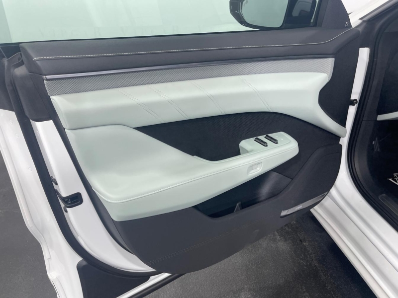 Купить Zeekr 001 электро 2024 id-1007191 в Киеве, Фото №17