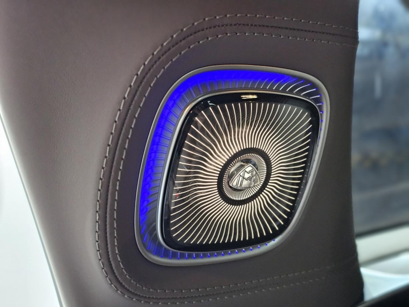 Mercedes-Maybach EQS 680 SUV электро 2026 id-1007206 Купить Mercedes-Maybach EQS 680 SUV электро 2026 id-1007206 в Киеве, Фото №34