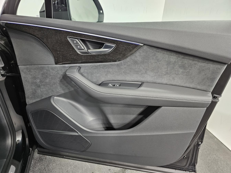 Audi Q7 50 TDI дизель 2024 id-1007224 Купить Audi Q7 50 TDI дизель 2024 id-1007224 в Киеве, Фото №23