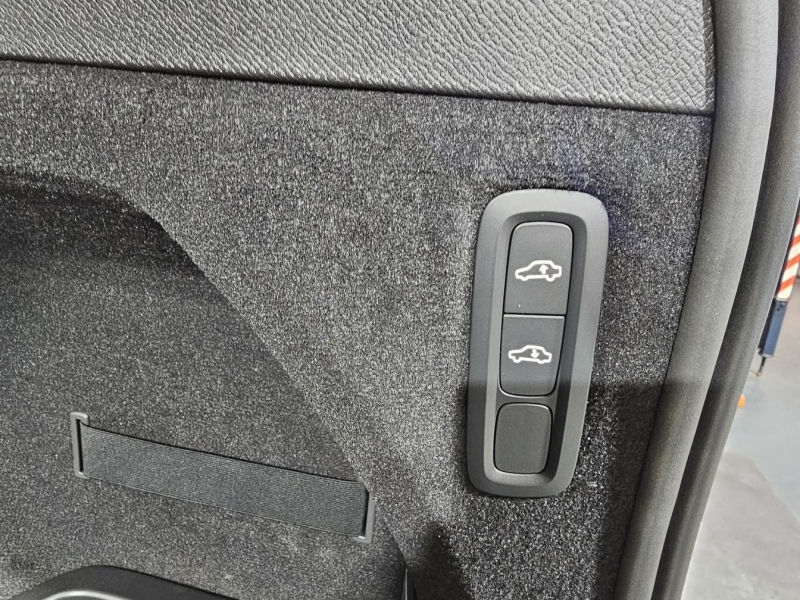 Volvo XC 90 гибрид 2024 id-1007236 Купить Volvo XC 90 гибрид 2024 id-1007236 в Киеве, Фото №15