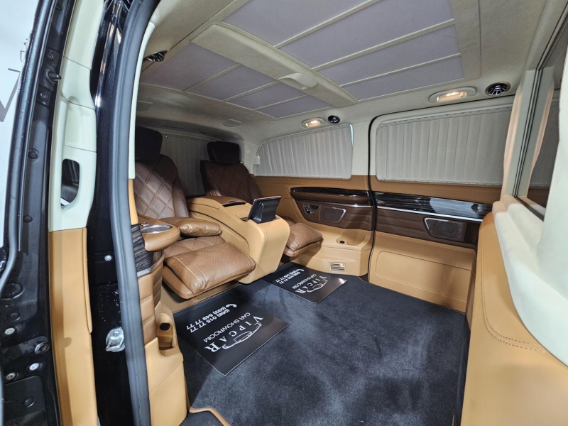 Купить Mercedes-Benz V 300D Extralong 4matic VIP SEATS дизель 2023 id-1007286 в Киеве, Фото №5