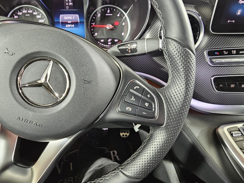 Купить Mercedes-Benz V 300D Extralong 4matic VIP SEATS дизель 2023 id-1007286 в Киеве, Фото №38