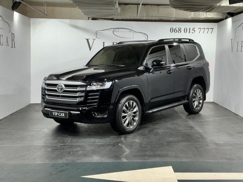 Toyota Land Cruiser 300 Premium 70th бензин 2023 id-1007319