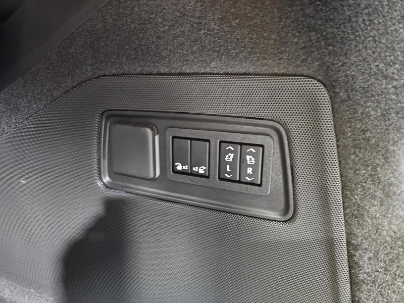 Cadillac Escalade Premium Luxury Platinum бензин 2022 id-1007320 Купить Cadillac Escalade Premium Luxury Platinum бензин 2022 id-1007320 в Киеве, Фото №11