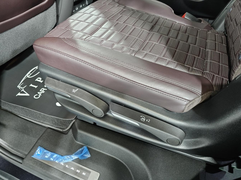 Cadillac Escalade Premium Luxury Platinum бензин 2022 id-1007320 Купить Cadillac Escalade Premium Luxury Platinum бензин 2022 id-1007320 в Киеве, Фото №13