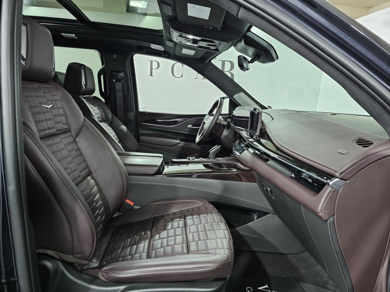 Cadillac Escalade Premium Luxury Platinum бензин 2022 id-1007320 Купить Cadillac Escalade Premium Luxury Platinum бензин 2022 id-1007320 в Киеве, Фото №19