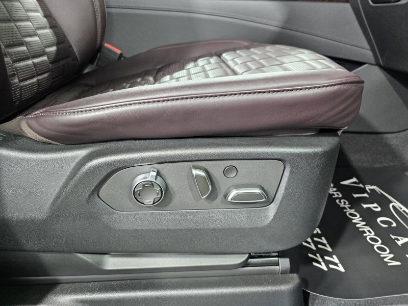 Cadillac Escalade Premium Luxury Platinum бензин 2022 id-1007320 Купить Cadillac Escalade Premium Luxury Platinum бензин 2022 id-1007320 в Киеве, Фото №20