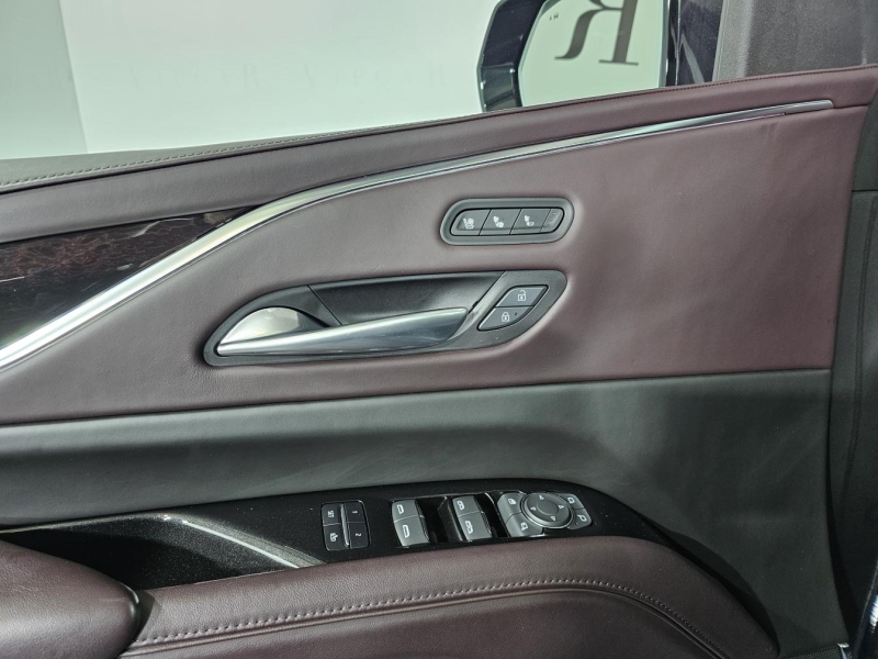 Cadillac Escalade Premium Luxury Platinum бензин 2022 id-1007320 Купить Cadillac Escalade Premium Luxury Platinum бензин 2022 id-1007320 в Киеве, Фото №25