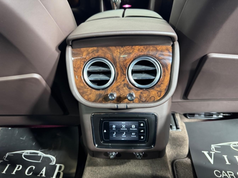 Bentley Bentayga Mulliner бензин 2019 id-1007355 Купить Bentley Bentayga Mulliner бензин 2019 id-1007355 в Киеве, Фото №12