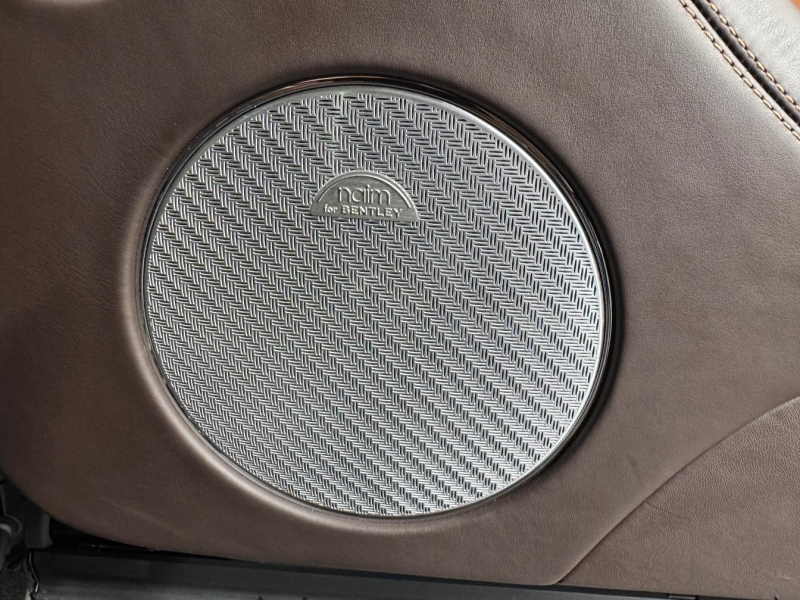 Bentley Bentayga Mulliner бензин 2019 id-1007355 Купить Bentley Bentayga Mulliner бензин 2019 id-1007355 в Киеве, Фото №15