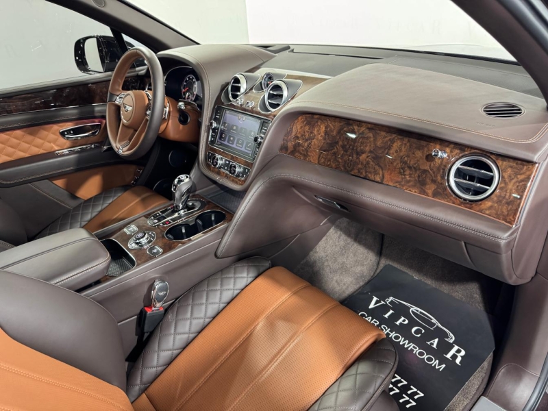 Bentley Bentayga Mulliner бензин 2019 id-1007355 Купить Bentley Bentayga Mulliner бензин 2019 id-1007355 в Киеве, Фото №16