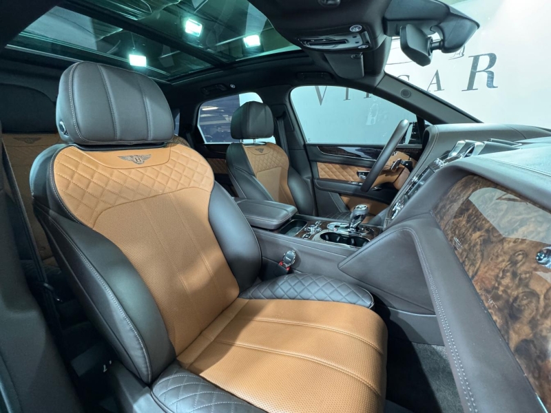 Bentley Bentayga Mulliner бензин 2019 id-1007355 Купить Bentley Bentayga Mulliner бензин 2019 id-1007355 в Киеве, Фото №19