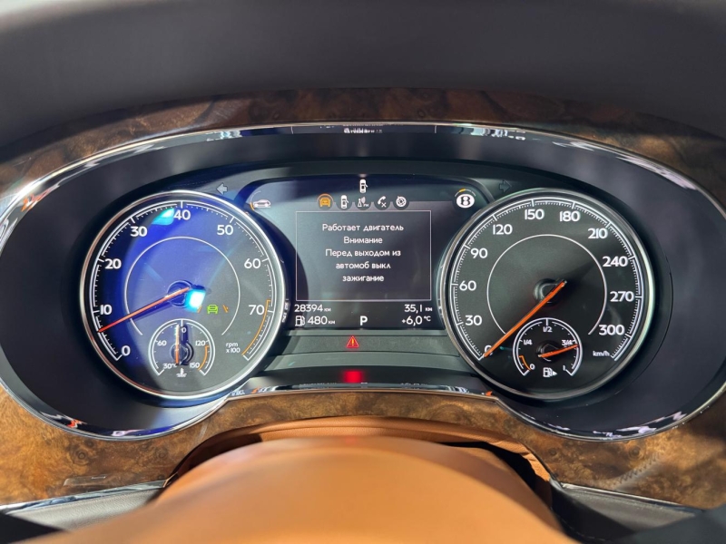 Bentley Bentayga Mulliner бензин 2019 id-1007355 Купить Bentley Bentayga Mulliner бензин 2019 id-1007355 в Киеве, Фото №26