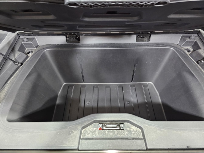 Tesla Cybertruck электро 2024 id-1007363 Купить Tesla Cybertruck электро 2024 id-1007363 в Киеве, Фото №12