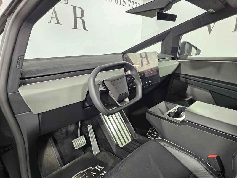 Tesla Cybertruck электро 2024 id-1007363 Купить Tesla Cybertruck электро 2024 id-1007363 в Киеве, Фото №31