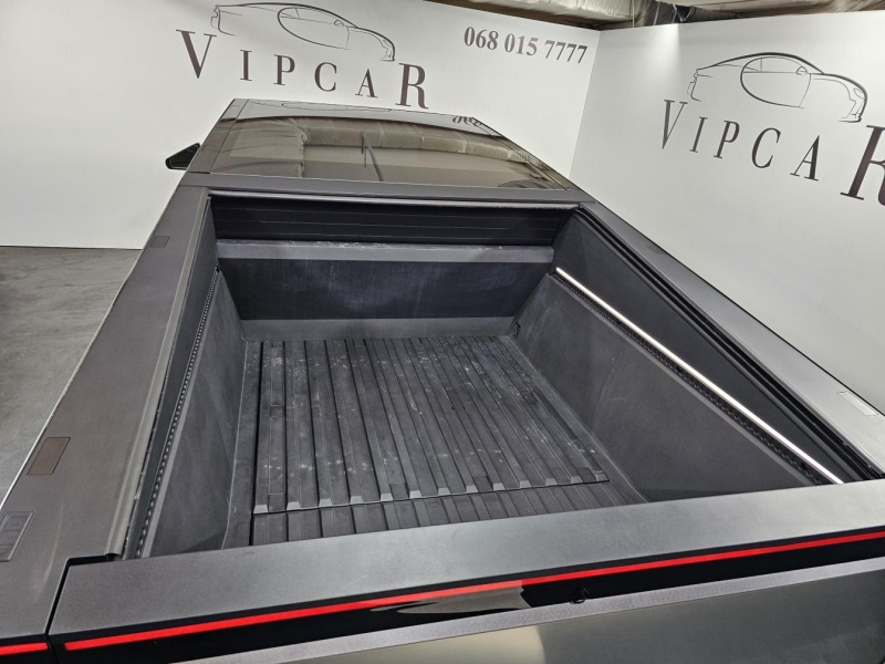 Купить Tesla Cybertruck электро 2024 id-1007363 в Киеве, Фото №9